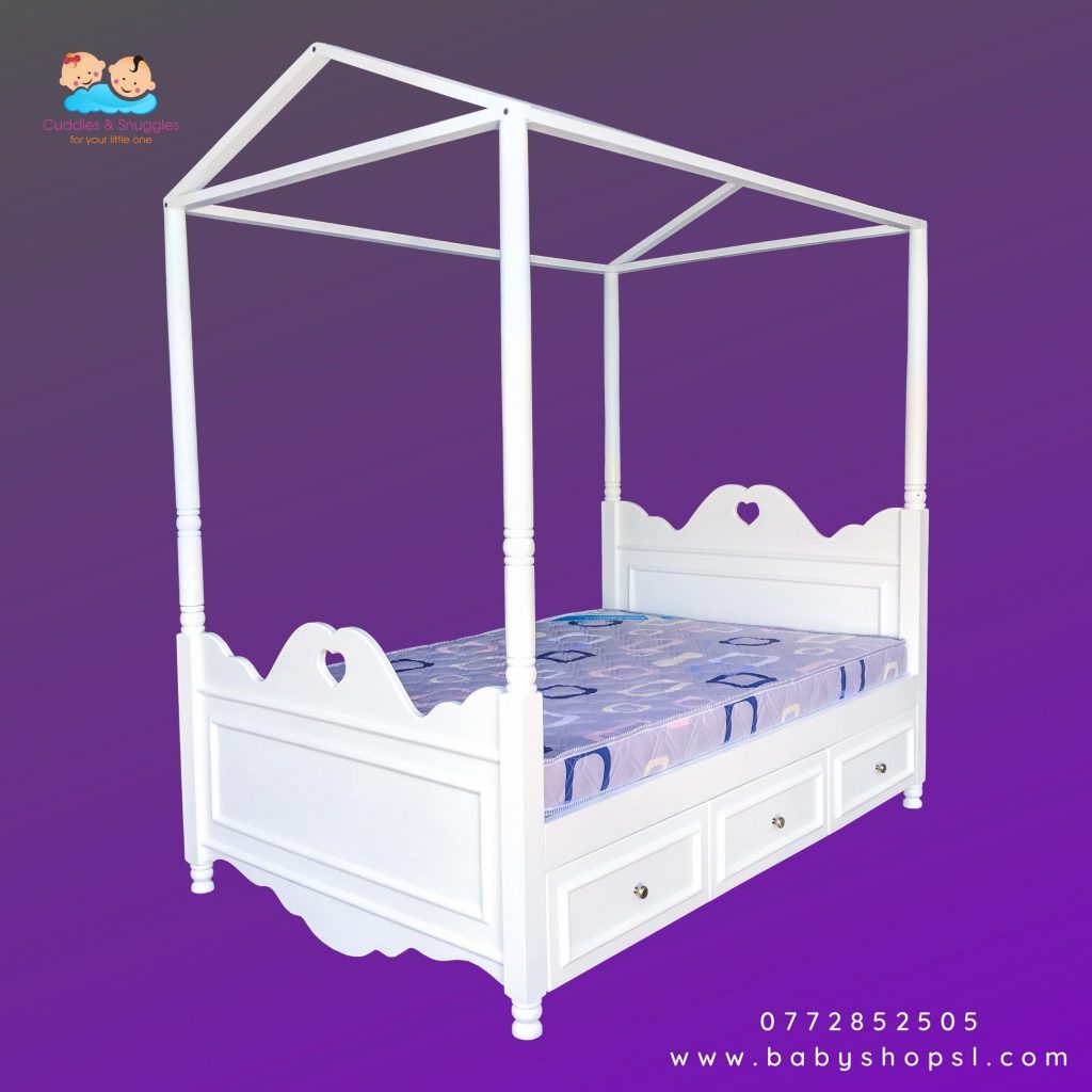 Cuddles & Snuggles Sri Lanka Cot Bed with Canopy (6 feet x 4 feet